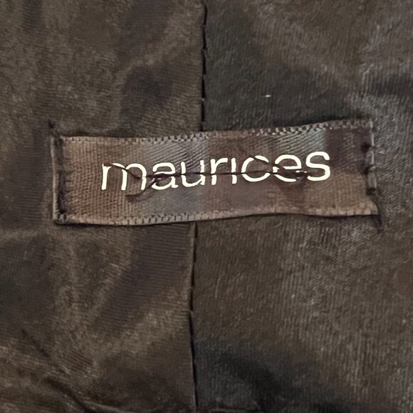 Maurices NWOT Checkered Knee Length Shorts Size 7/8 - Picture 10 of 13